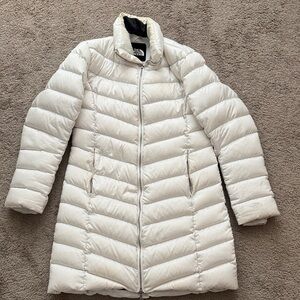 The North Face Women's Cream Puffer Jacket